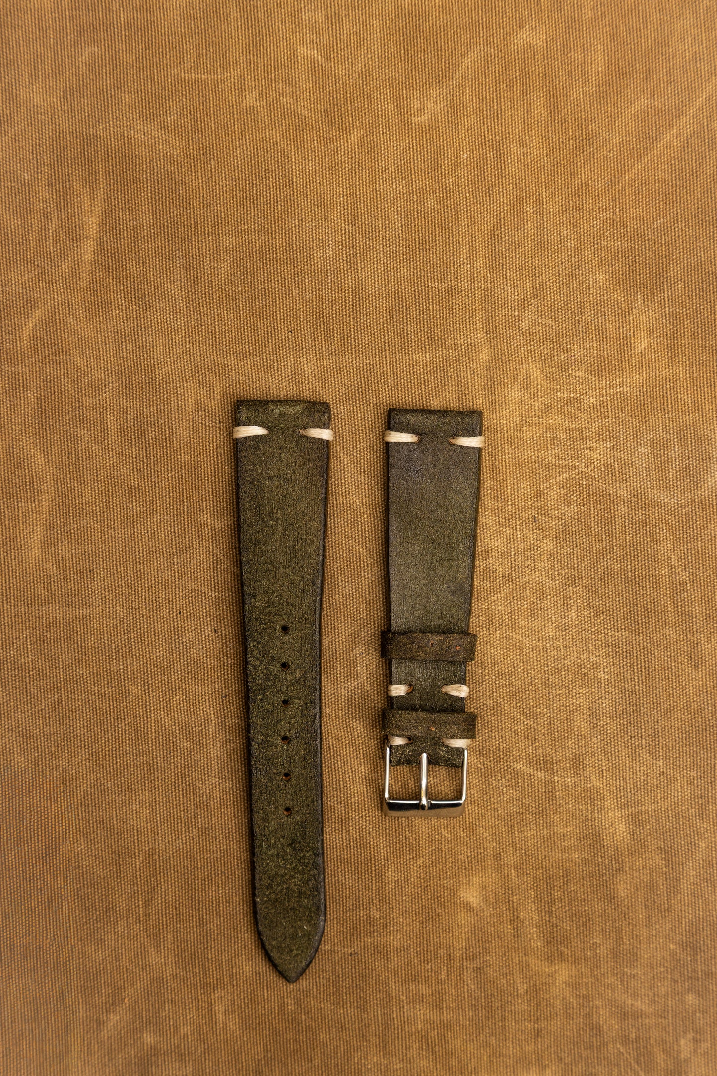 Cinturino "Crosta Semplice" tinto a mano - Verde Oliva